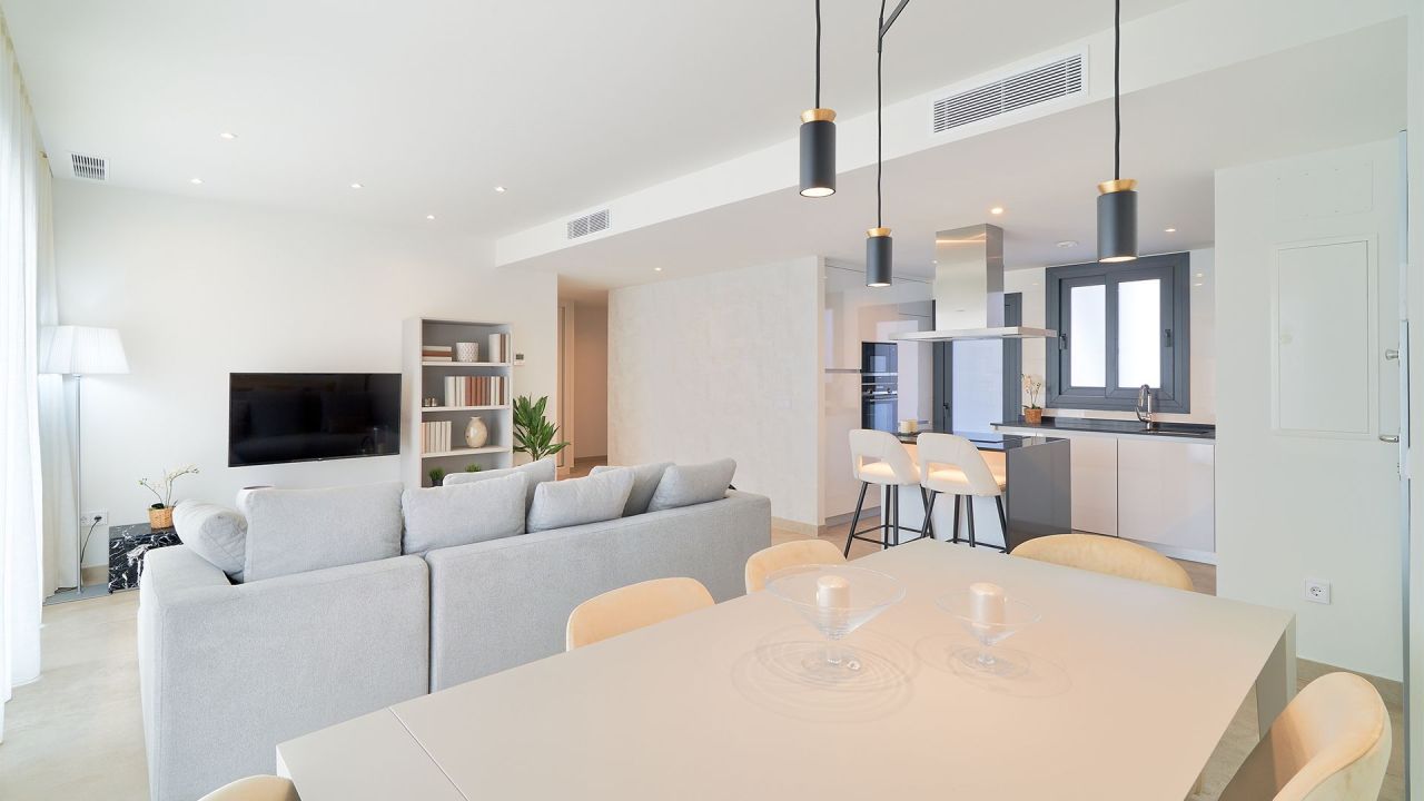 Апартаменты в Эстепоне, Испания, 131 м² - фото 8