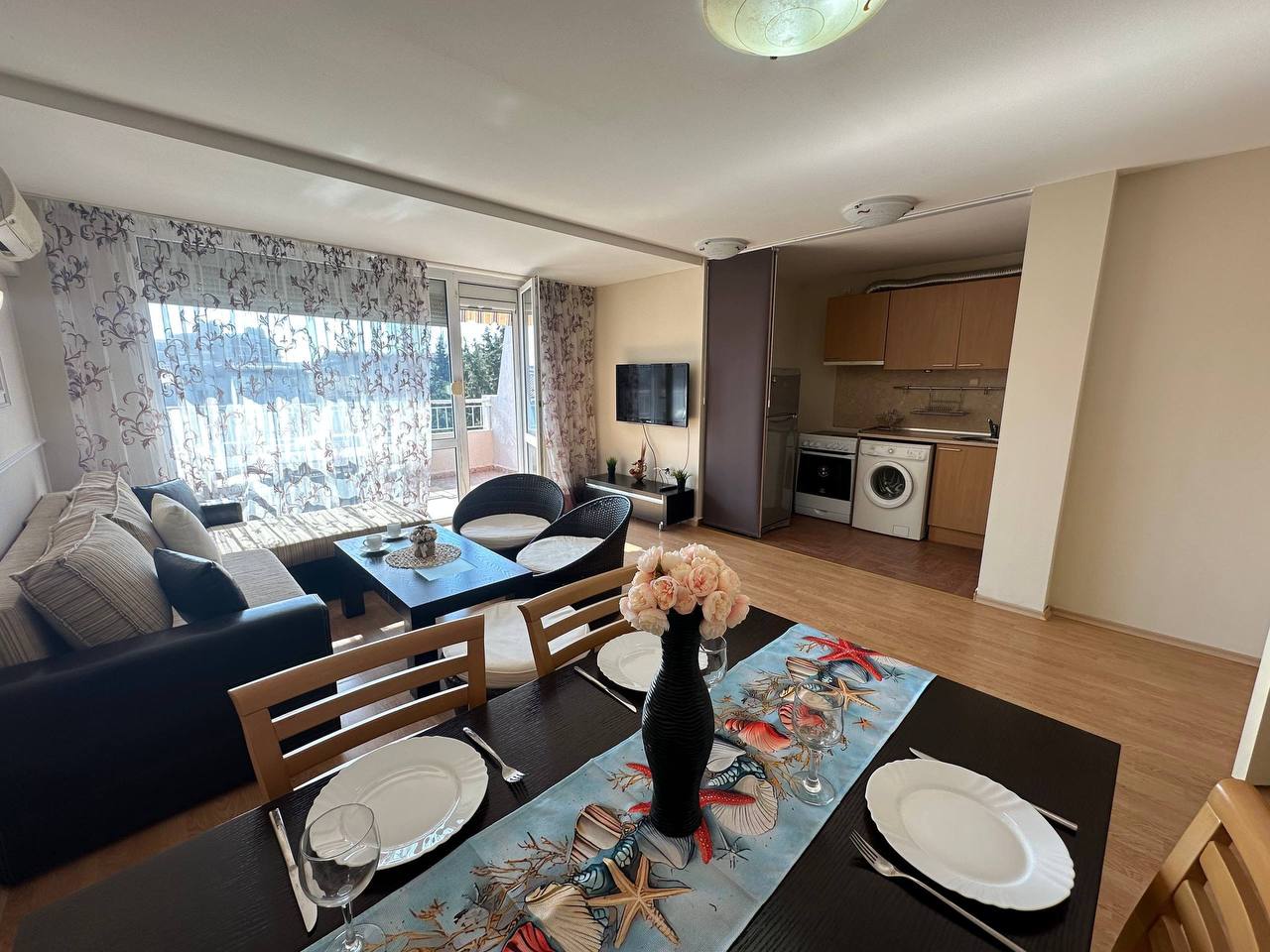 Апартаменты на Солнечном берегу, Болгария, 130 м² - фото 1