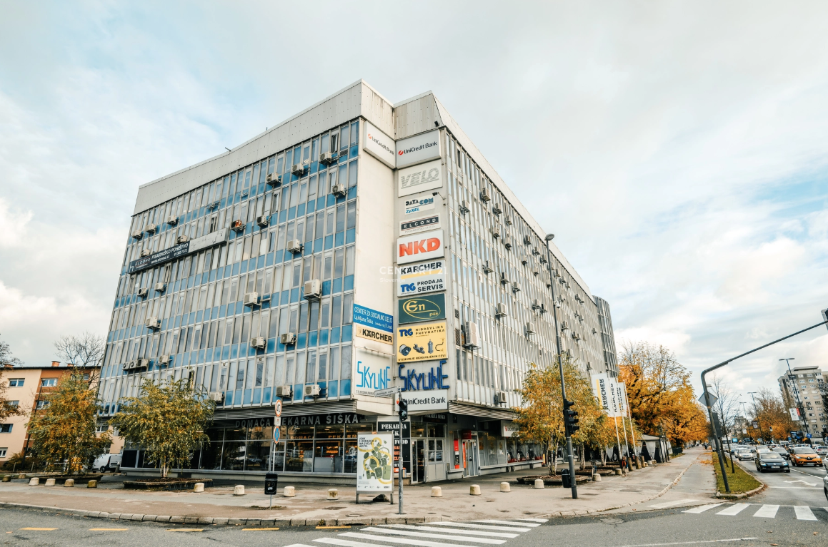 Магазин в Любляне, Словения, 351.2 м² - фото 2