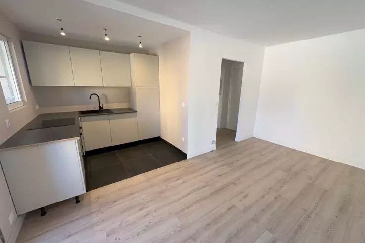Квартира в Каннах, Франция, 40 м² - фото 1