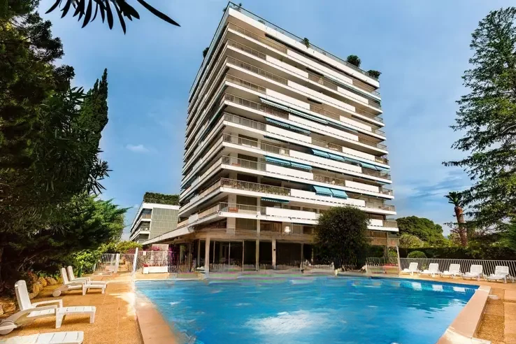 Квартира в Каннах, Франция, 30 м² - фото 1