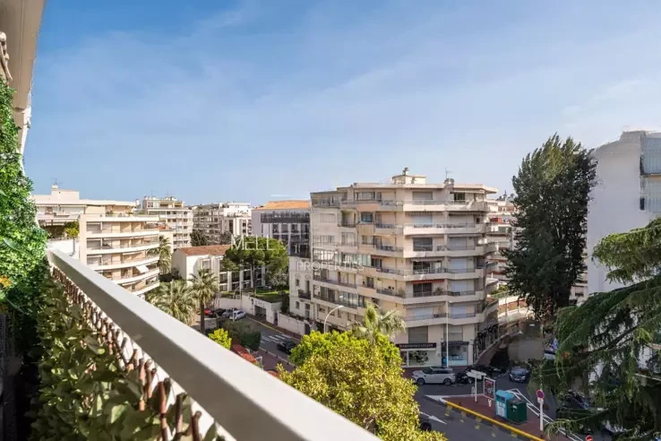 Квартира в Каннах, Франция, 79 м² - фото 1