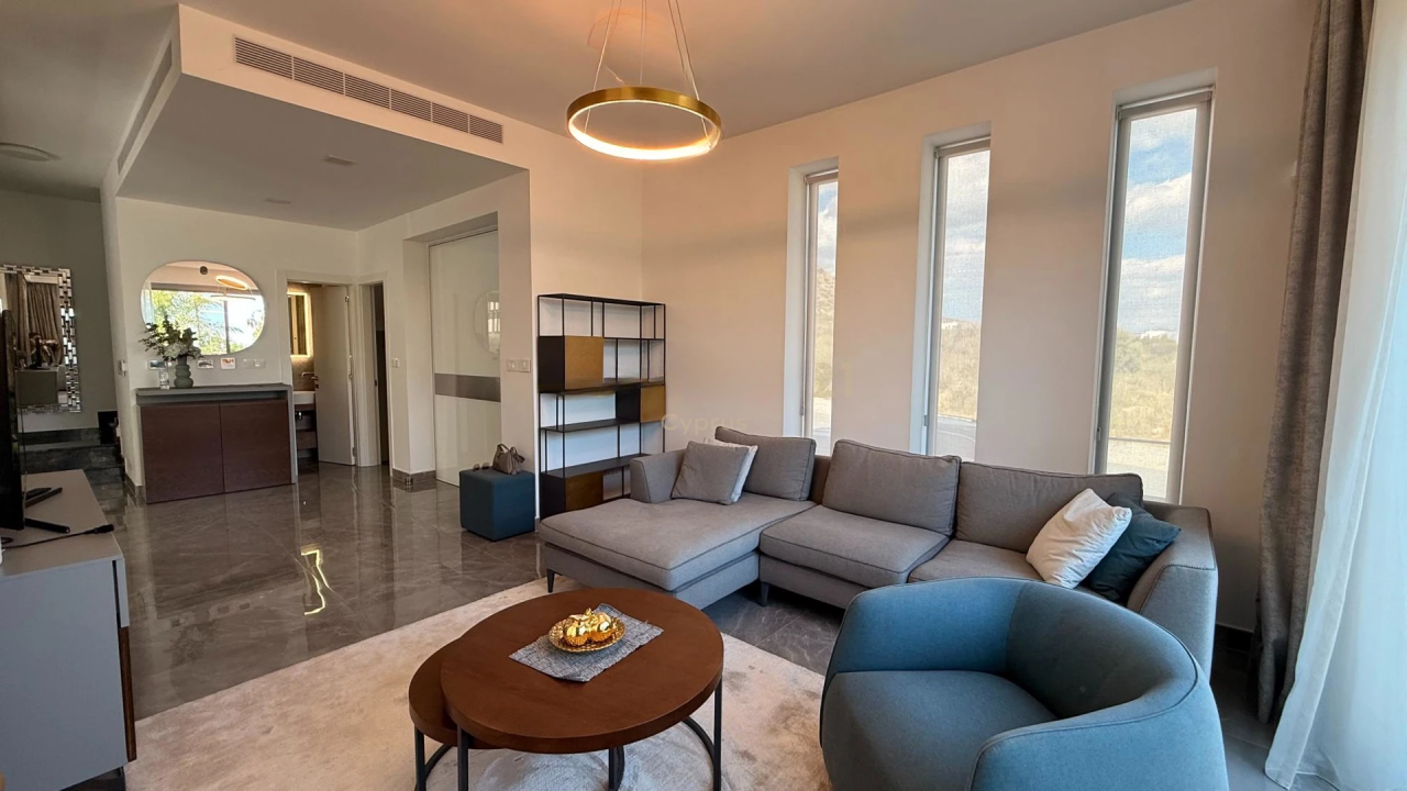 Квартира в Айос-Атанасиосе, Кипр, 248 м² - фото 1