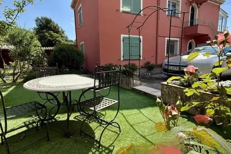 Квартира в Каннах, Франция, 180 м² - фото 1