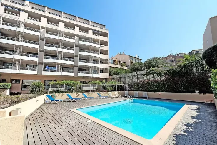 Квартира в Каннах, Франция, 21 м² - фото 1