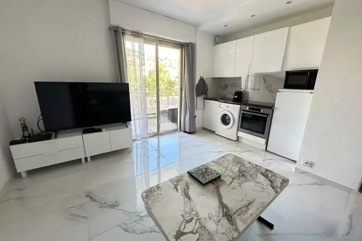 Квартира в Каннах, Франция, 20 м² - фото 1