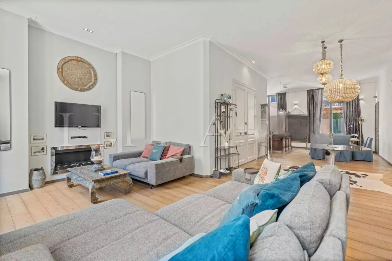 Квартира в Каннах, Франция, 140 м² - фото 2