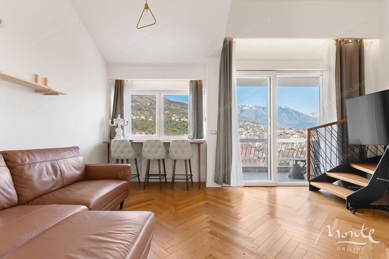 Апартаменты в Тивате, Черногория, 68 м² - фото 2
