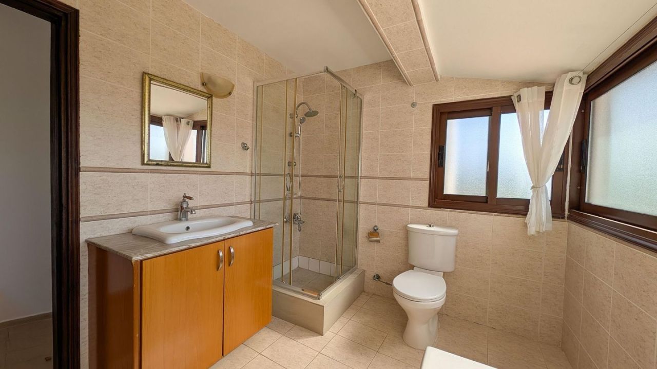Вилла в Пафосе, Кипр, 170 м² - фото 16