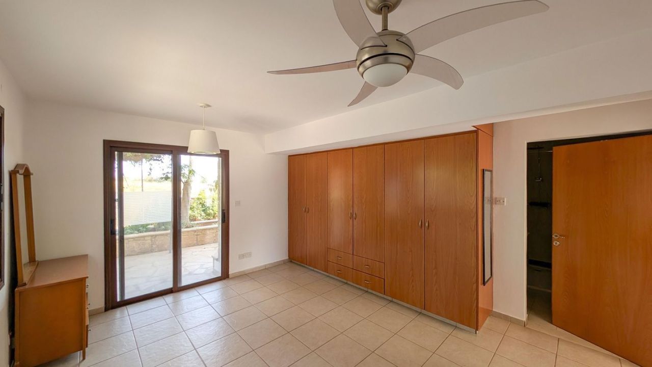 Вилла в Пафосе, Кипр, 170 м² - фото 18