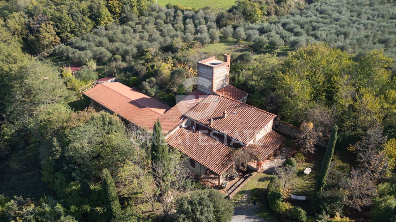 Дом Rapolano Terme, Италия, 533 м² - фото 2