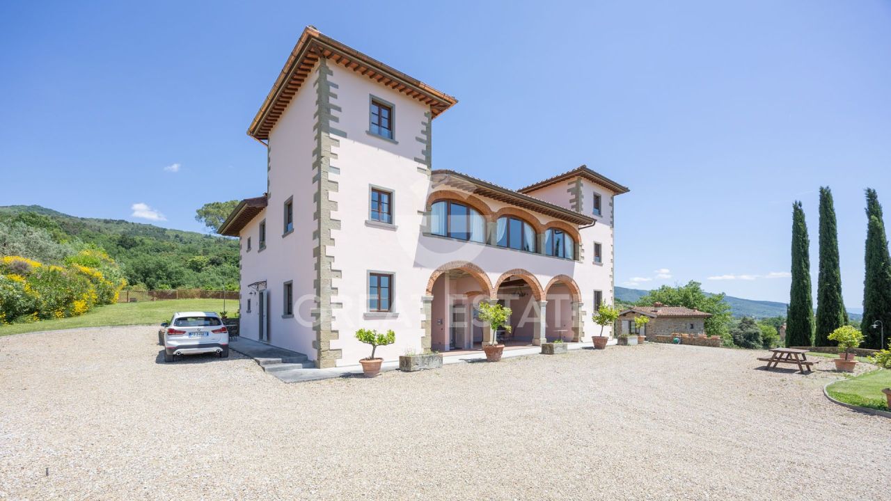 Дом Loro Ciuffenna, Италия, 825 м² - фото 3