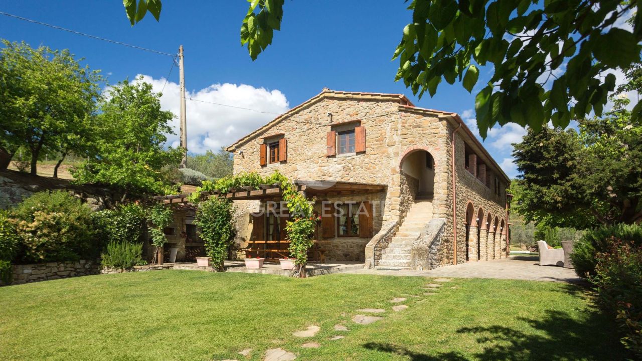 Дом Castelfranco Piandiscò, Италия, 413.8 м² - фото 6