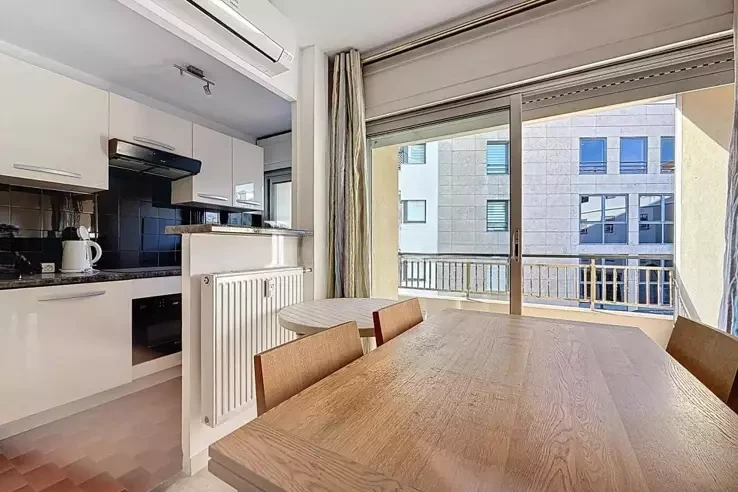 Квартира в Каннах, Франция, 28 м² - фото 2