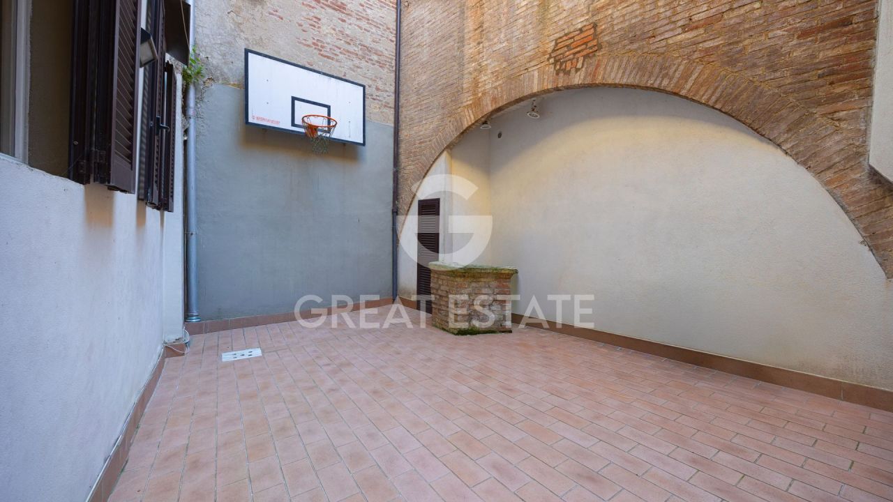 Апартаменты в Сиене, Италия, 179.8 м² - фото 9