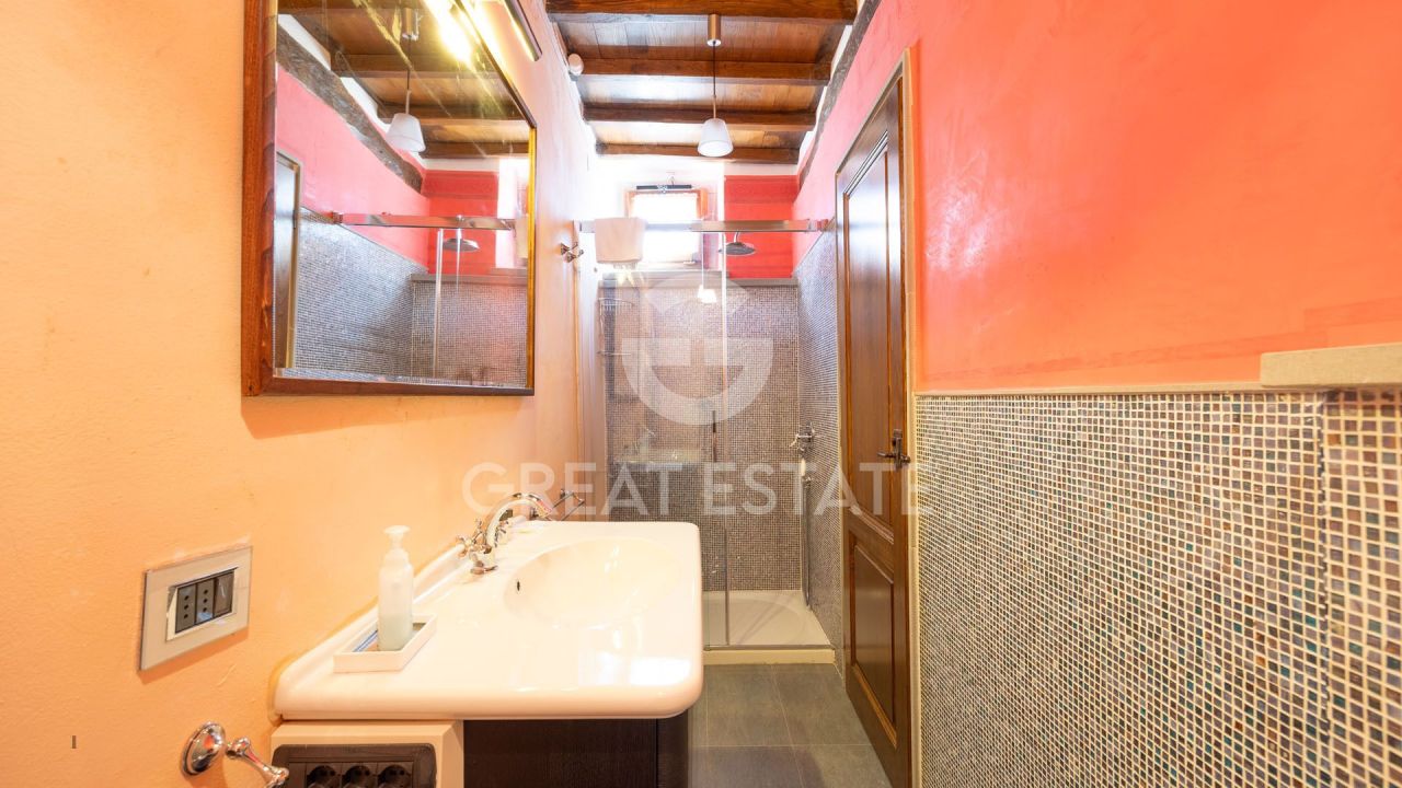 Дом Loro Ciuffenna, Италия, 825 м² - фото 13