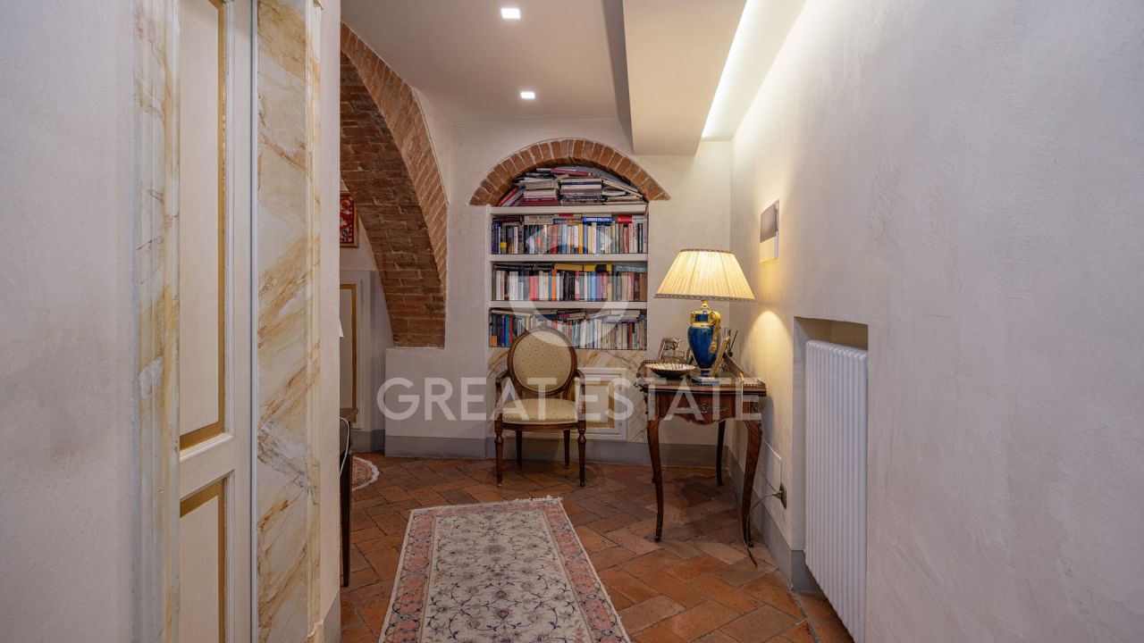 Апартаменты в Сиене, Италия, 179.8 м² - фото 15
