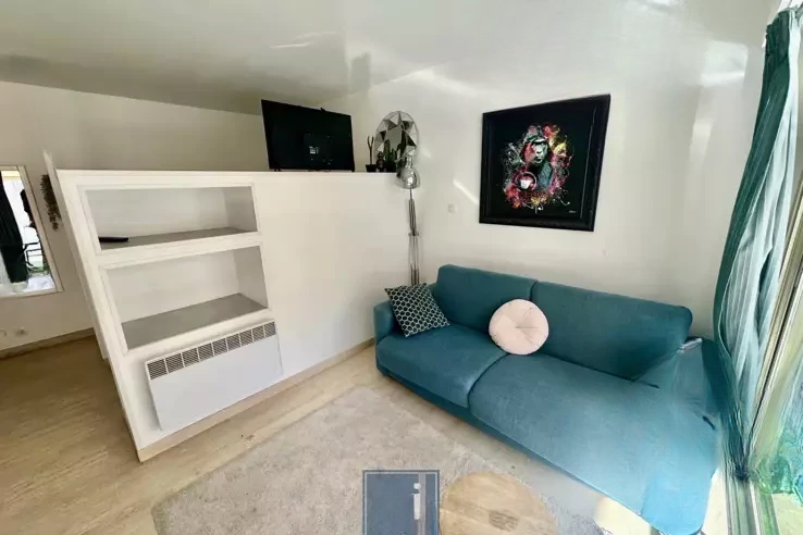 Квартира в Каннах, Франция, 28 м² - фото 2