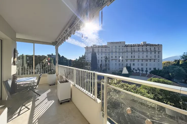 Квартира в Каннах, Франция, 102 м² - фото 2