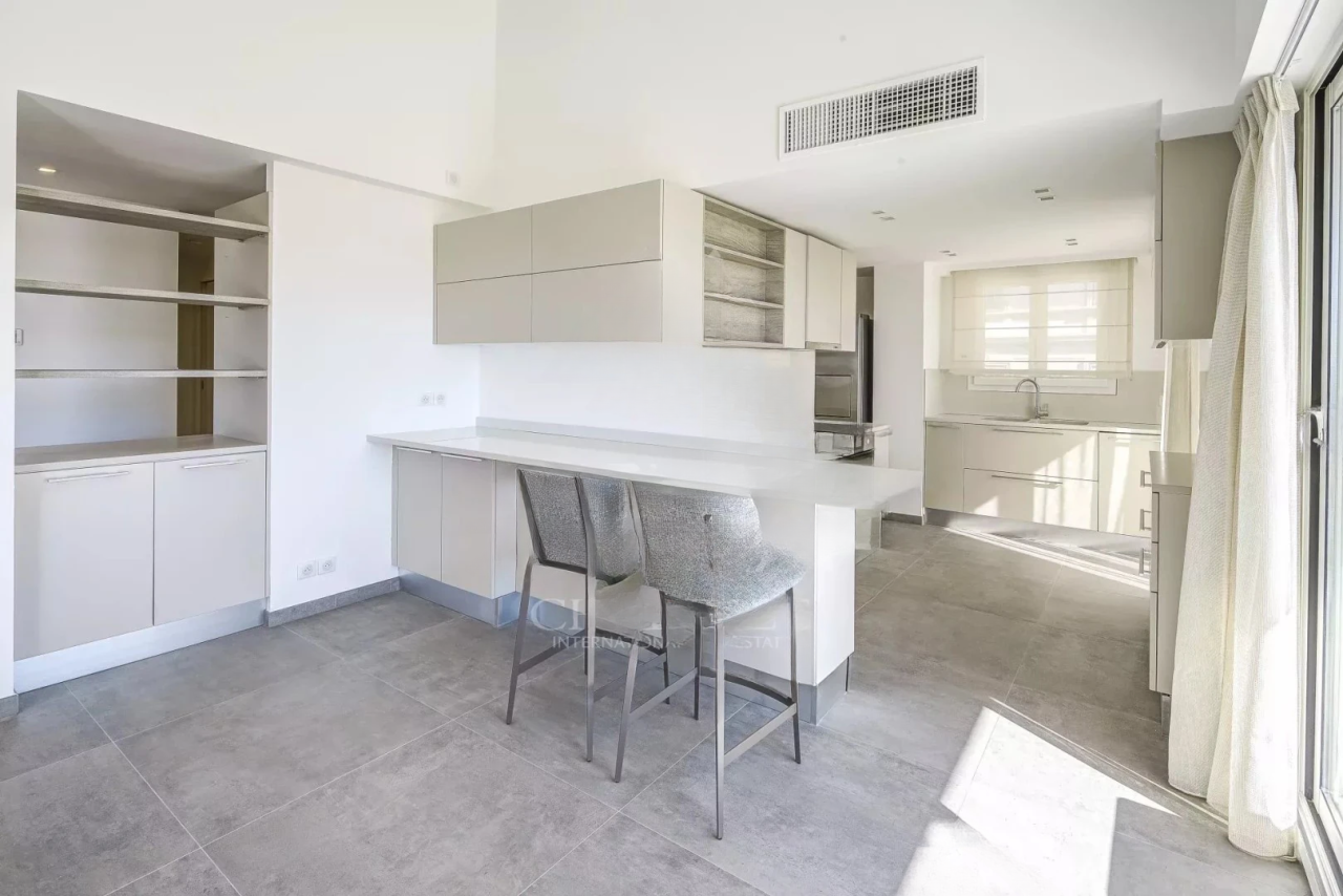 Квартира в Каннах, Франция, 172 м² - фото 4