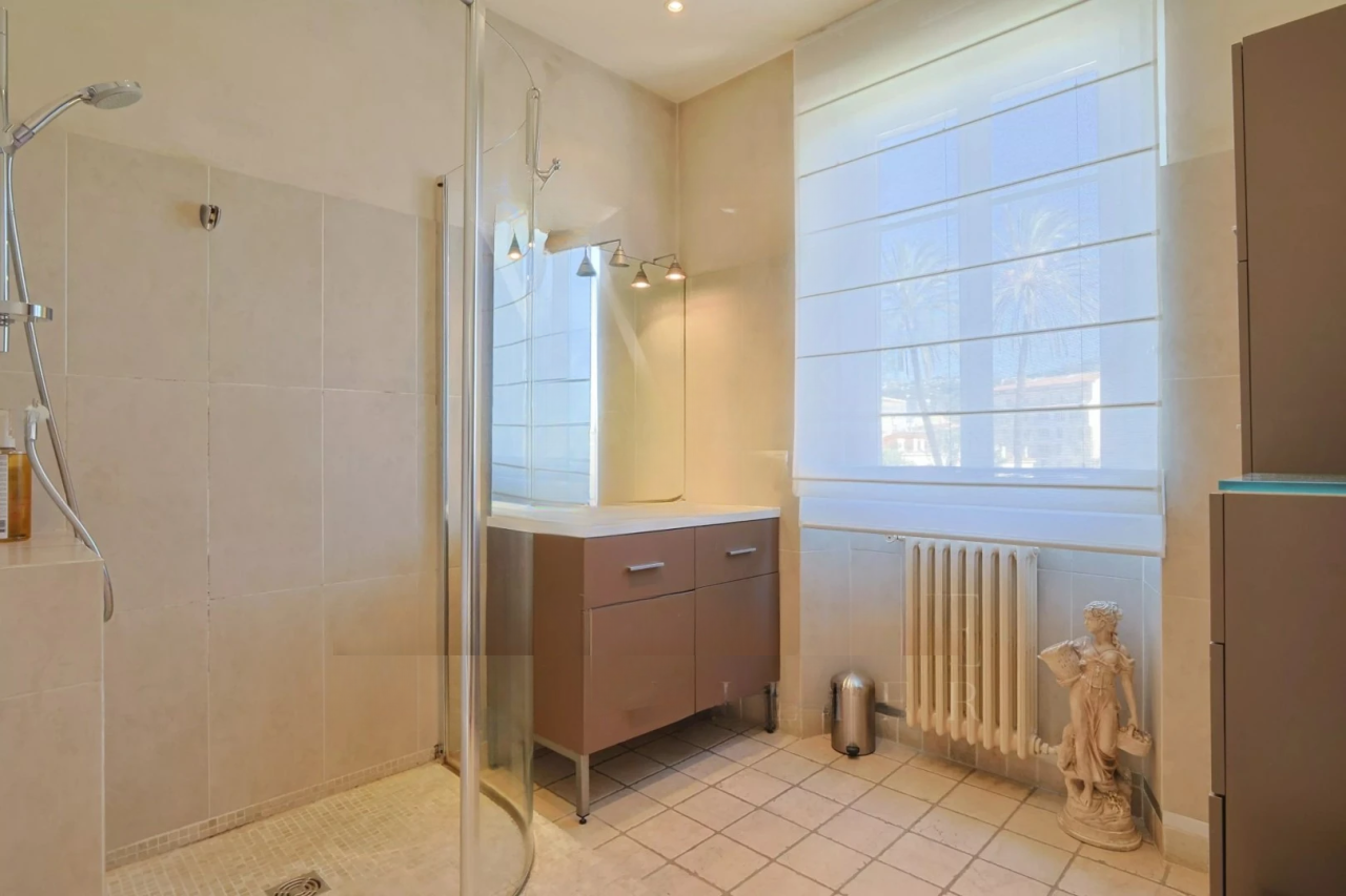 Квартира в Каннах, Франция, 236 м² - фото 9