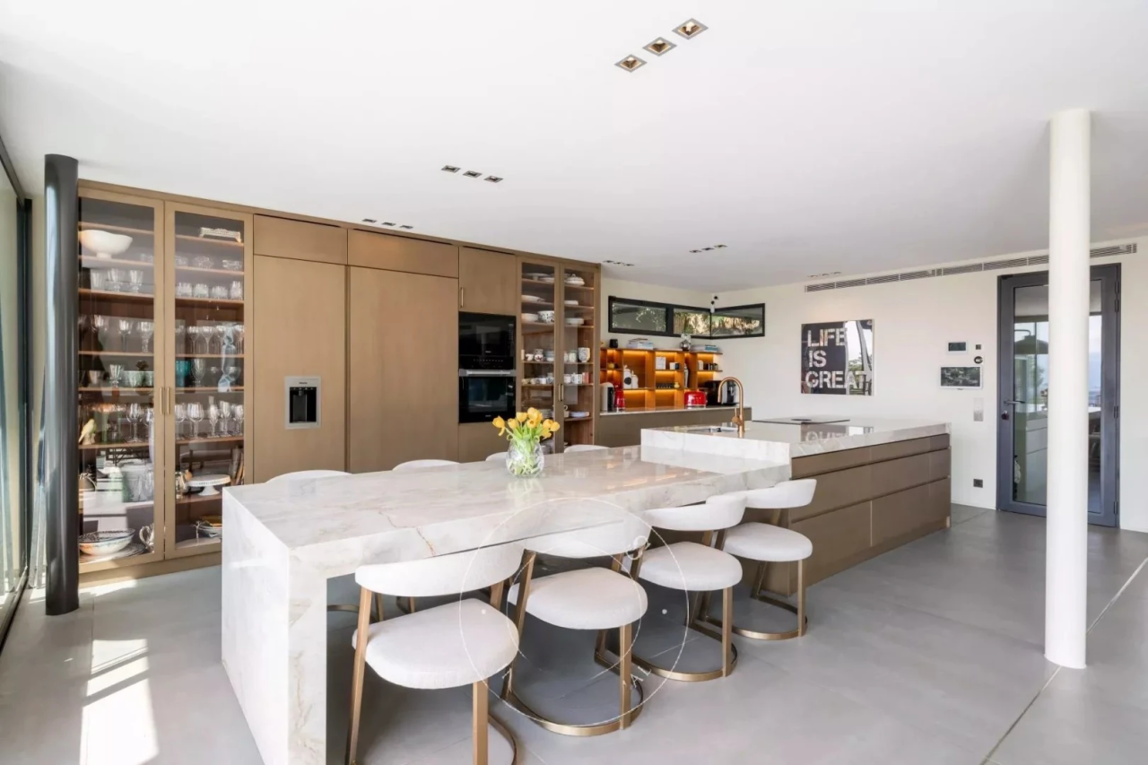 Квартира в Каннах, Франция, 350 м² - фото 13