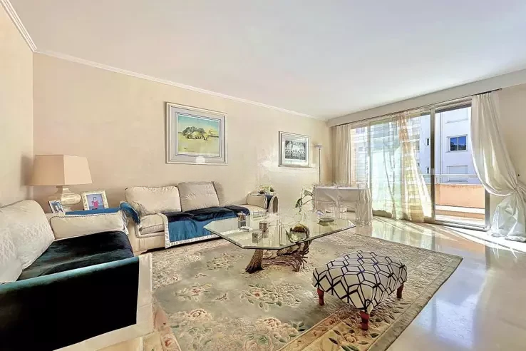 Квартира в Каннах, Франция, 110 м² - фото 1