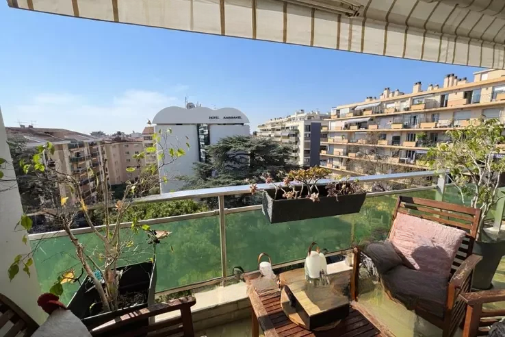 Квартира в Каннах, Франция, 74 м² - фото 1