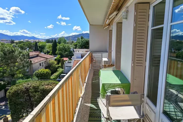 Квартира в Каннах, Франция, 65 м² - фото 1