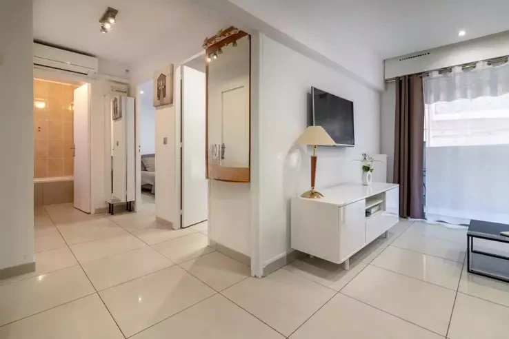 Квартира в Каннах, Франция, 43 м² - фото 1