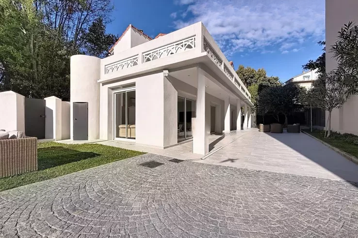 Квартира в Каннах, Франция, 145 м² - фото 1