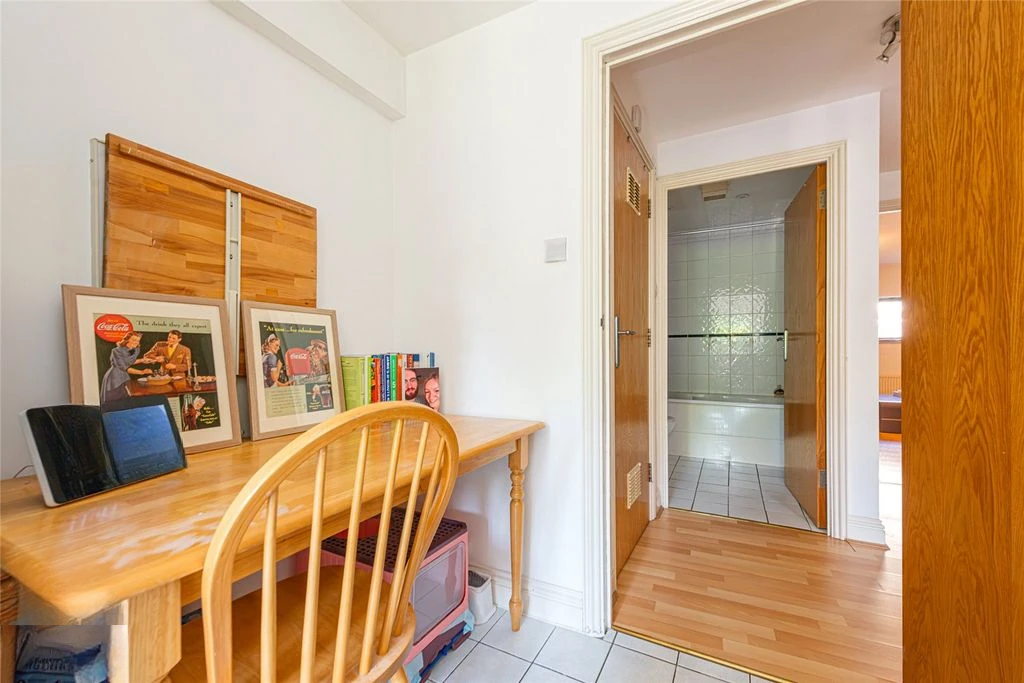 Квартира в Лондоне, Великобритания, 58 м² - фото 2