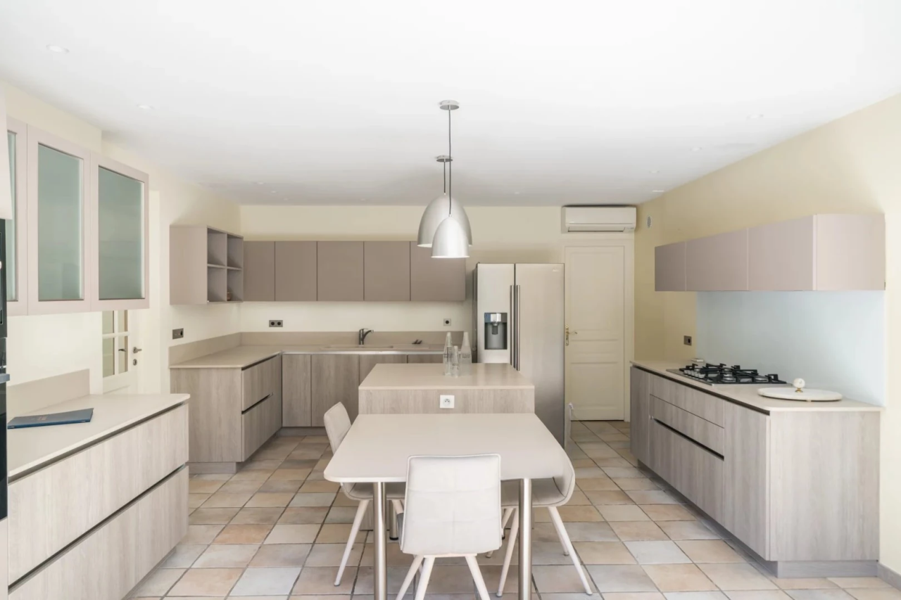 Квартира в Каннах, Франция, 270 м² - фото 3