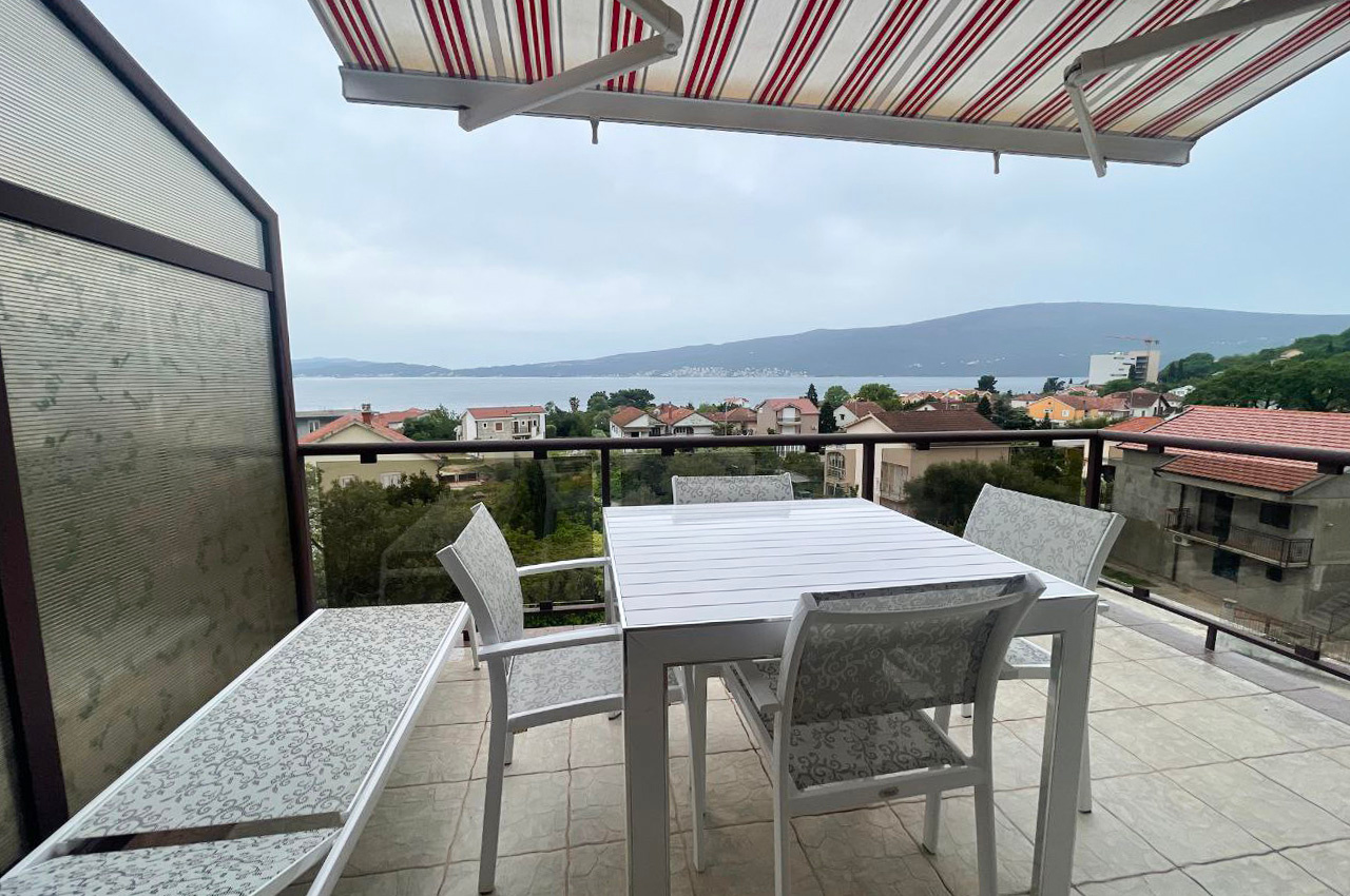Апартаменты в Биеле, Черногория, 85 м² - фото 1