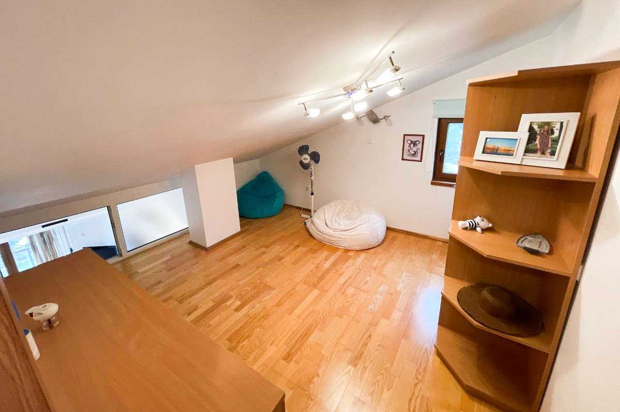 Апартаменты в Биеле, Черногория, 85 м² - фото 9
