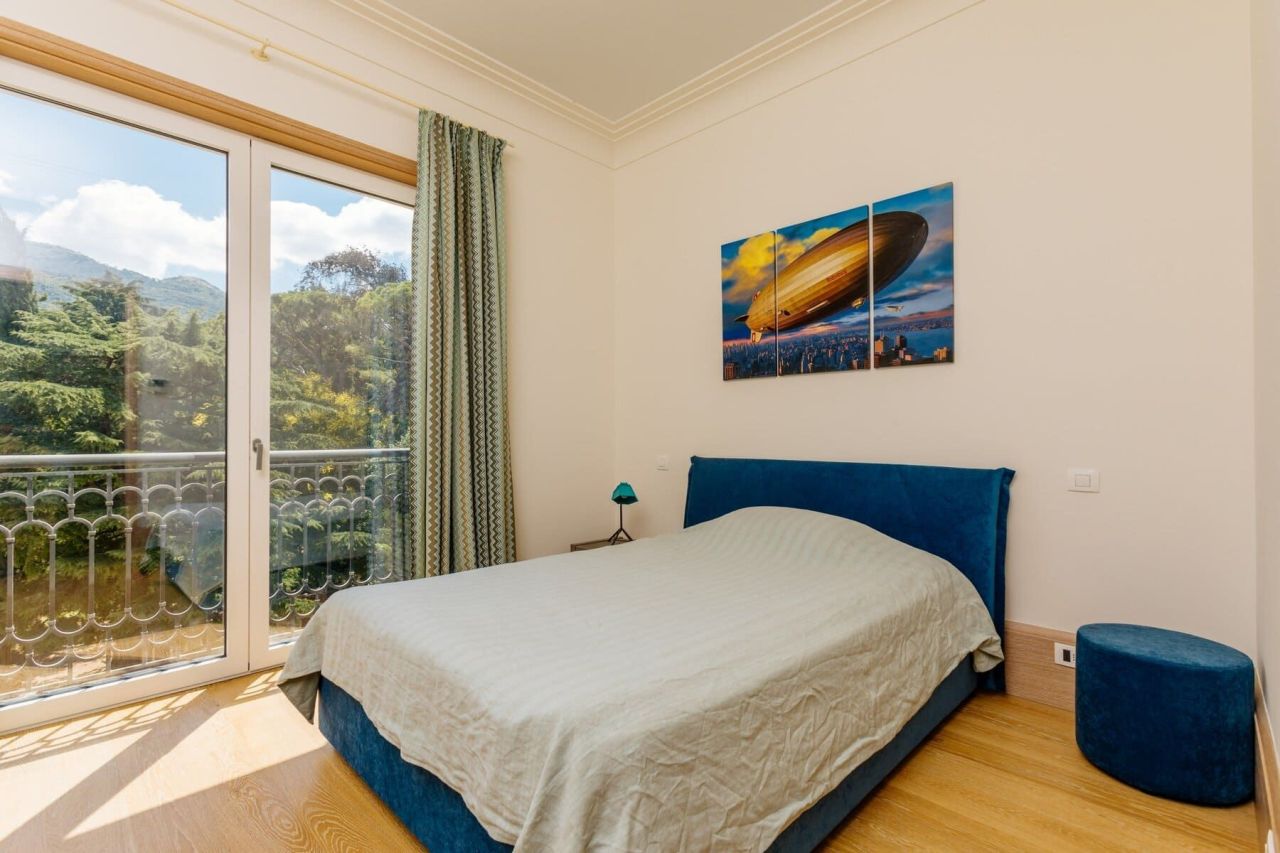 Апартаменты в Тивате, Черногория, 240 м² - фото 13