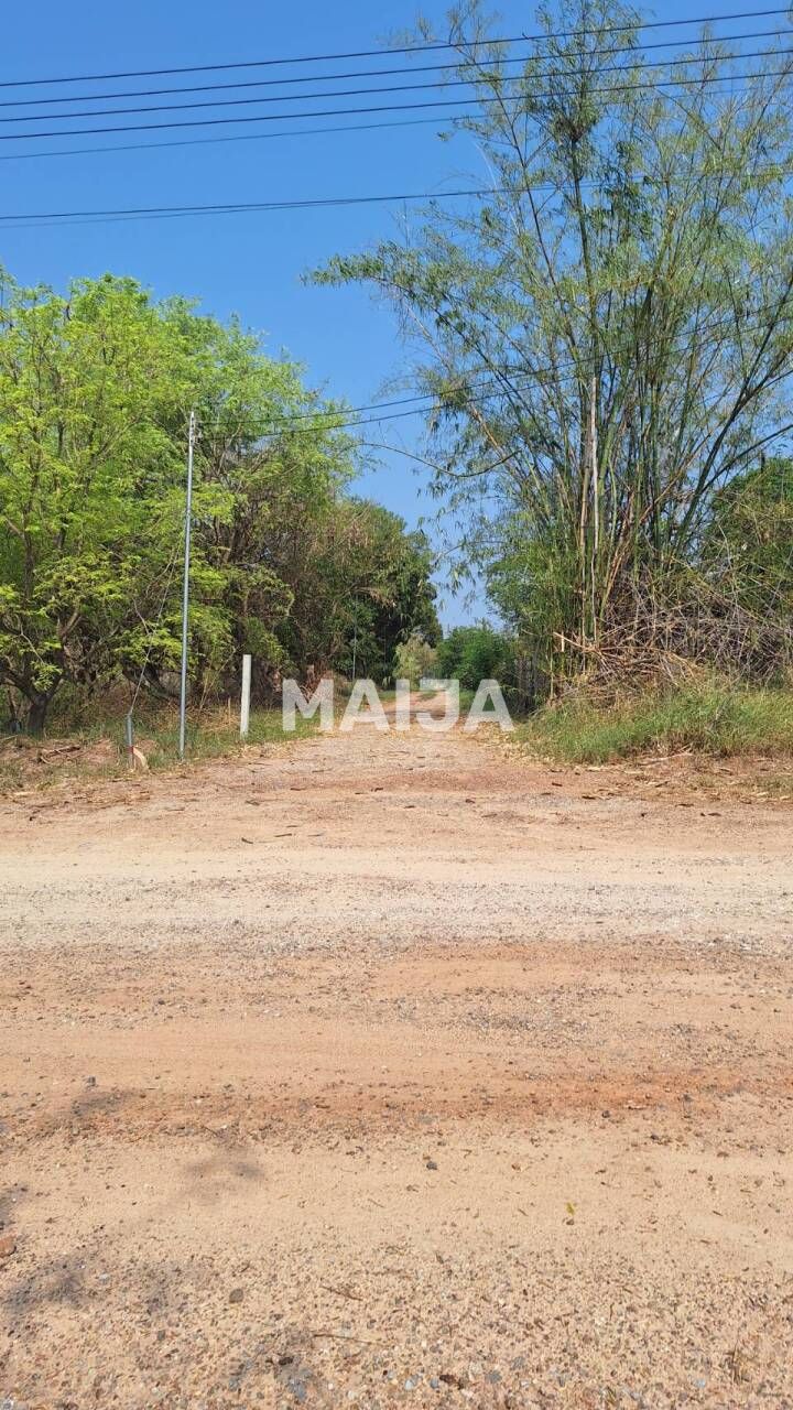 Земля Samrong, Таиланд, 26.31 м² - фото 1