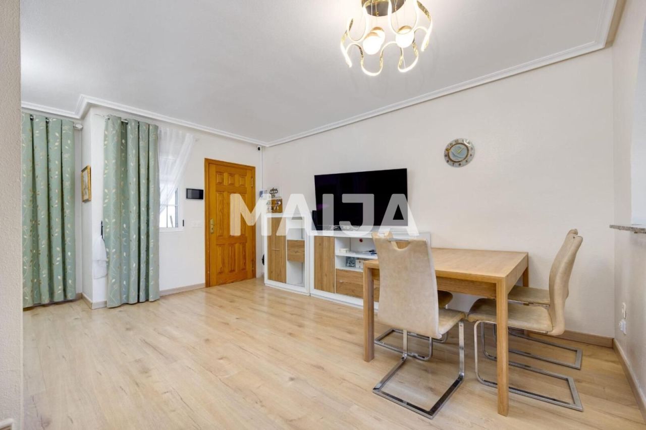 Квартира в Торревьехе, Испания, 84.99 м² - фото 1