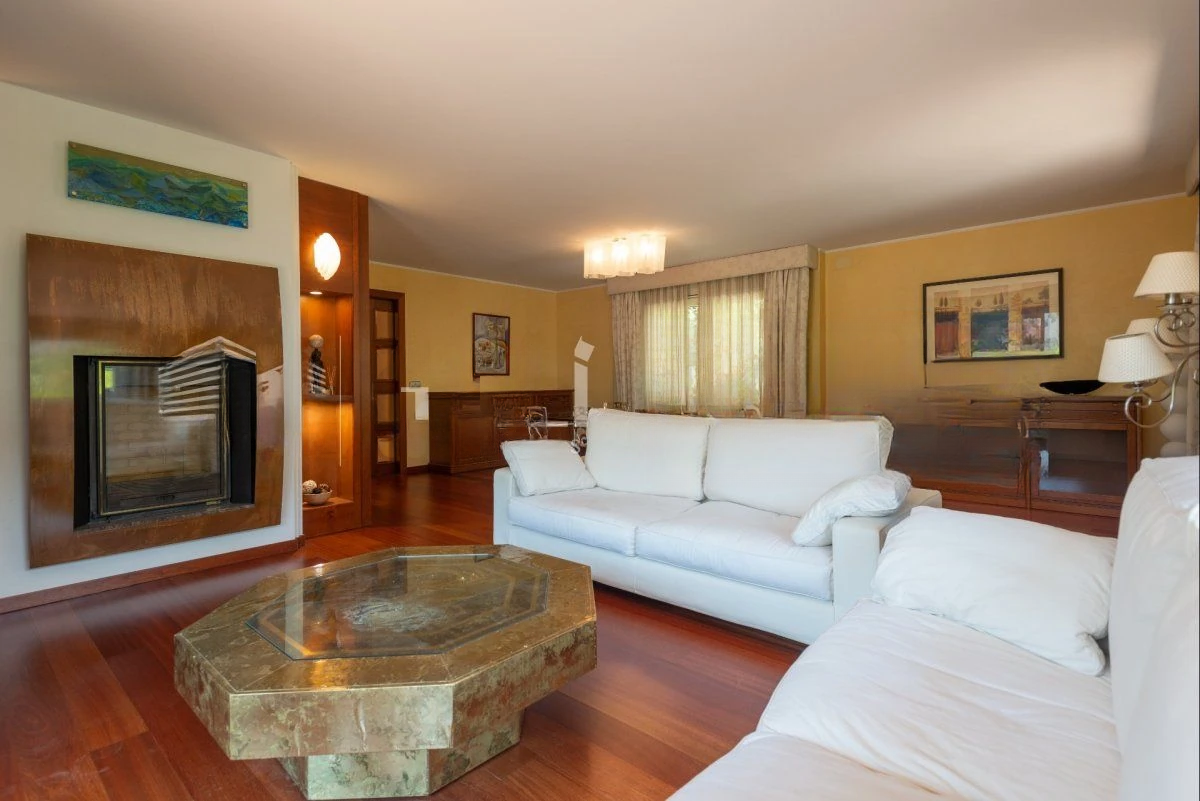 Квартира в Эскальдесе, Андорра, 586 м² - фото 6