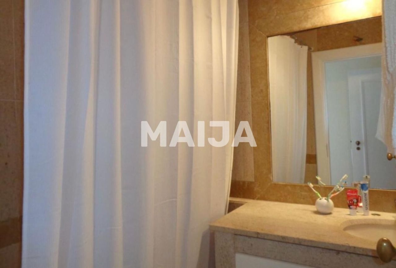 Апартаменты в Лиссабоне, Португалия, 122 м² - фото 17