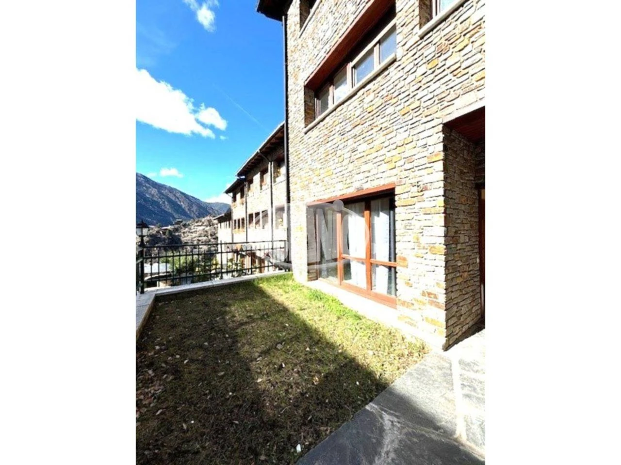 Квартира в Эскальдесе, Андорра, 550 м² - фото 1