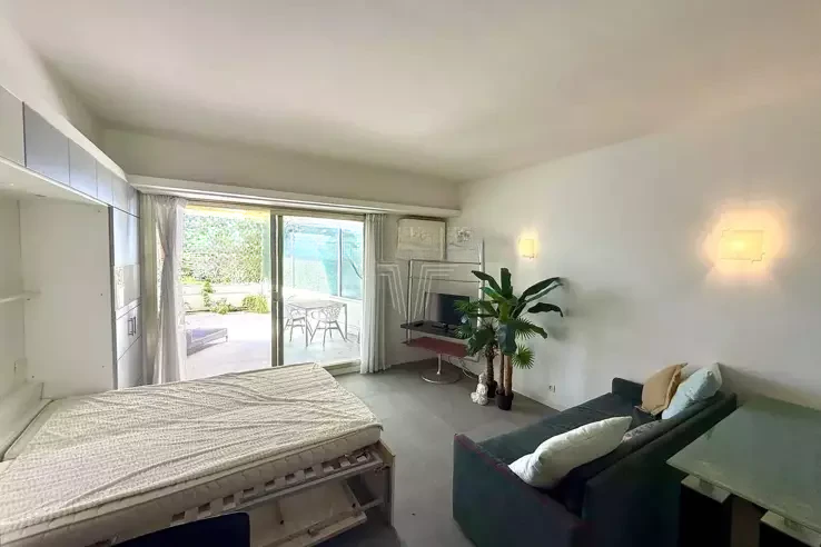 Квартира в Каннах, Франция, 38 м² - фото 2