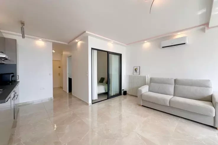 Квартира в Каннах, Франция, 33 м² - фото 2