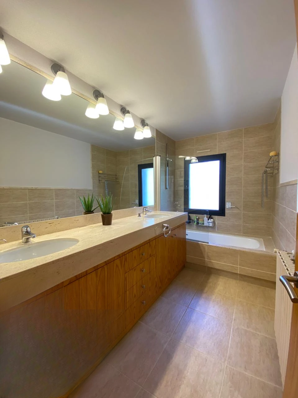 Квартира в Ордино, Андорра, 340 м² - фото 16