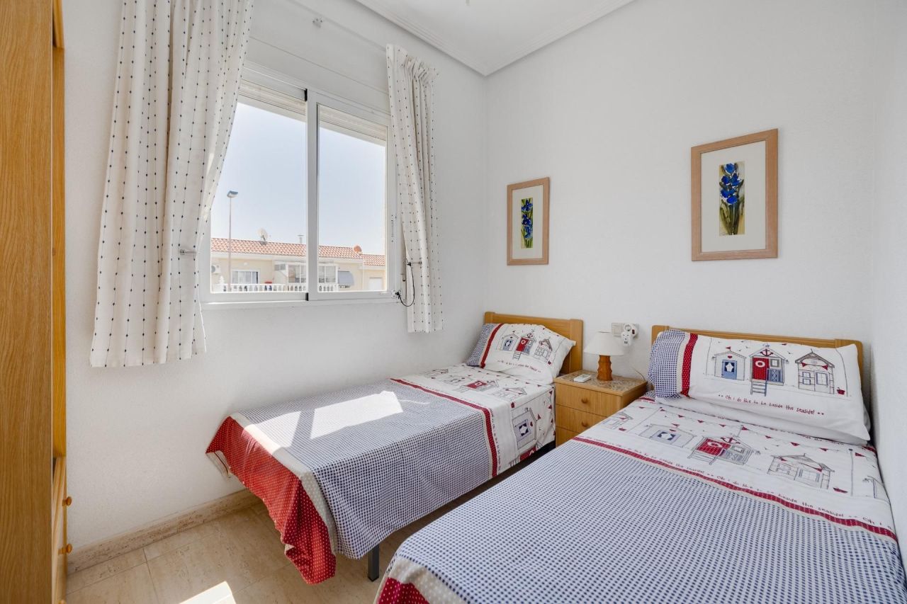 Бунгало в Торревьехе, Испания, 50 м² - фото 11