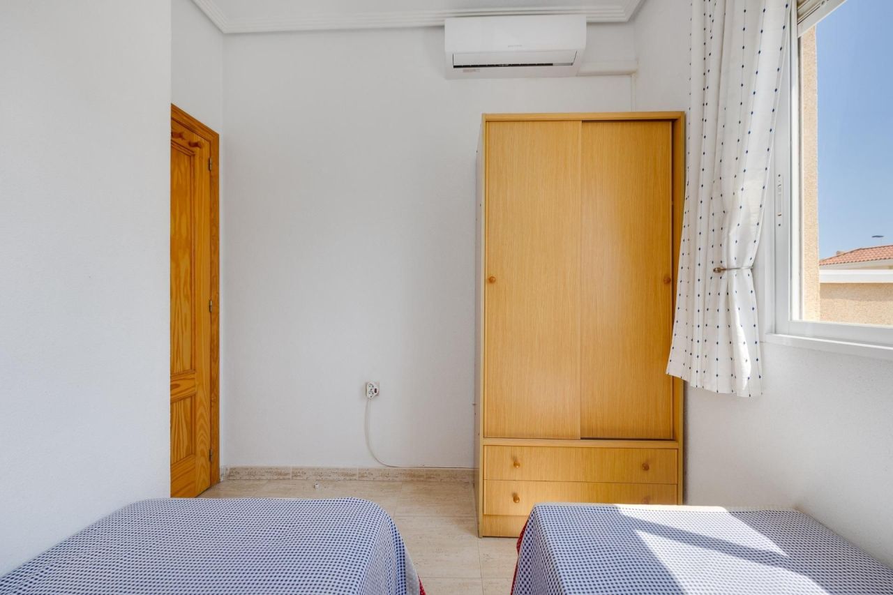 Бунгало в Торревьехе, Испания, 50 м² - фото 12