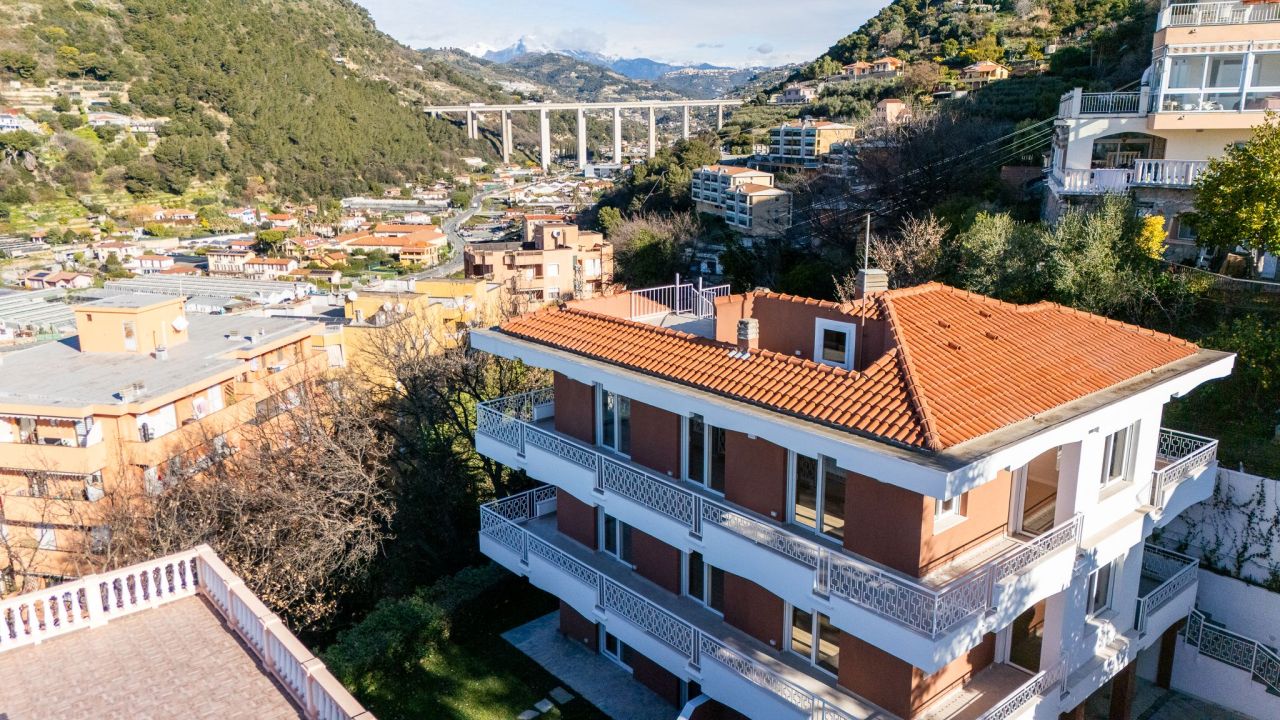 Пентхаус в Бордигере, Италия, 110 м² - фото 4