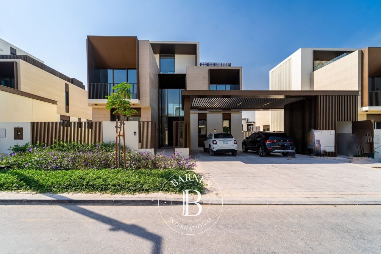 Вилла в Дубае, ОАЭ, 482.8 м² - фото 1