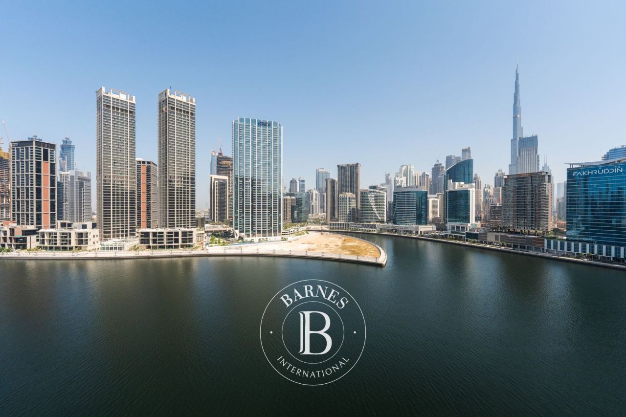 Квартира в Дубае, ОАЭ, 468.2 м² - фото 1