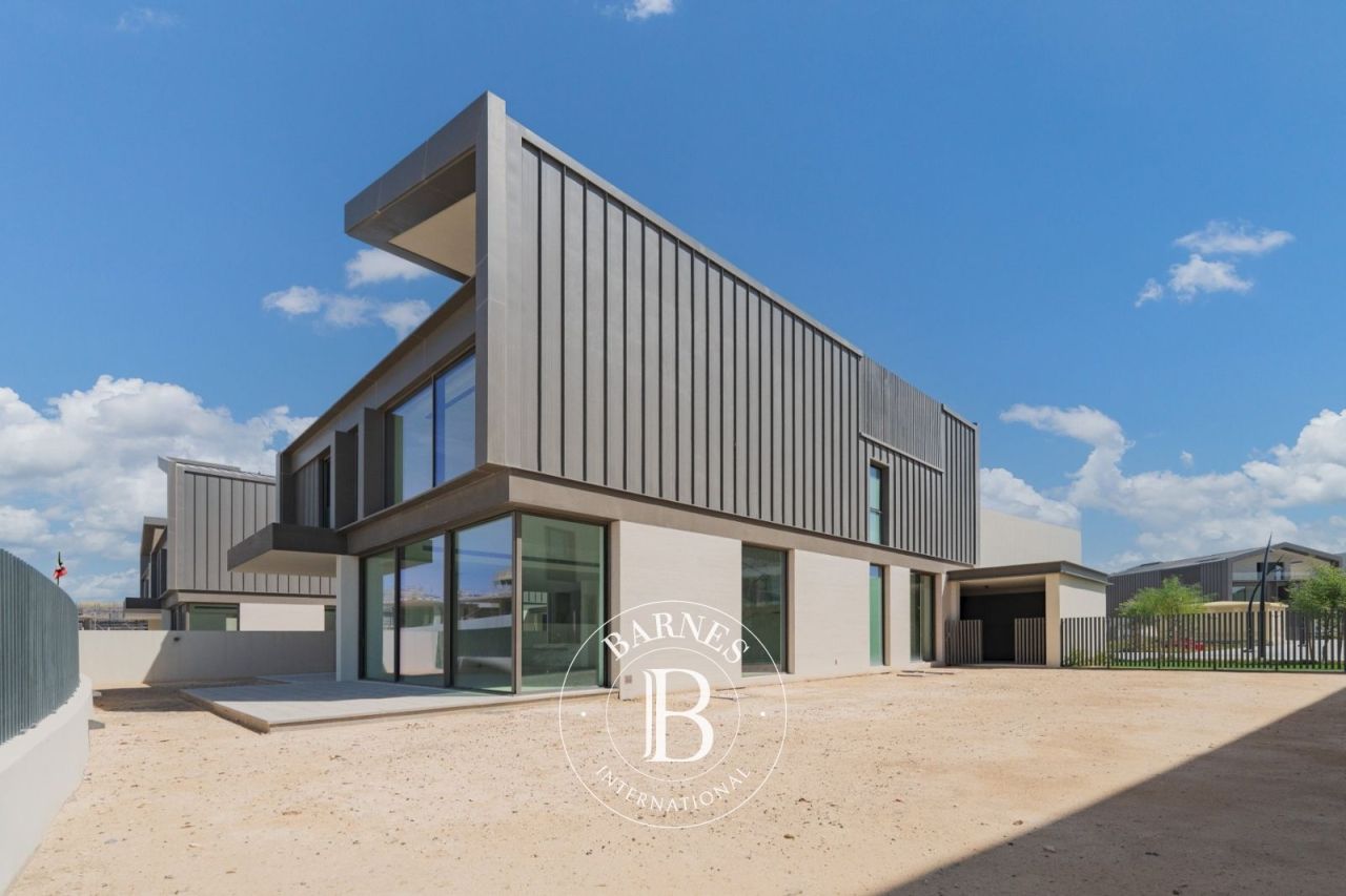Вилла в Дубае, ОАЭ, 602.7 м² - фото 1